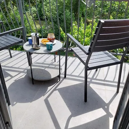 Annika Villa Stalije