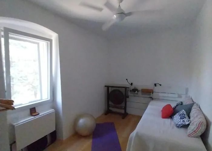 Annika Βίλα Stalije